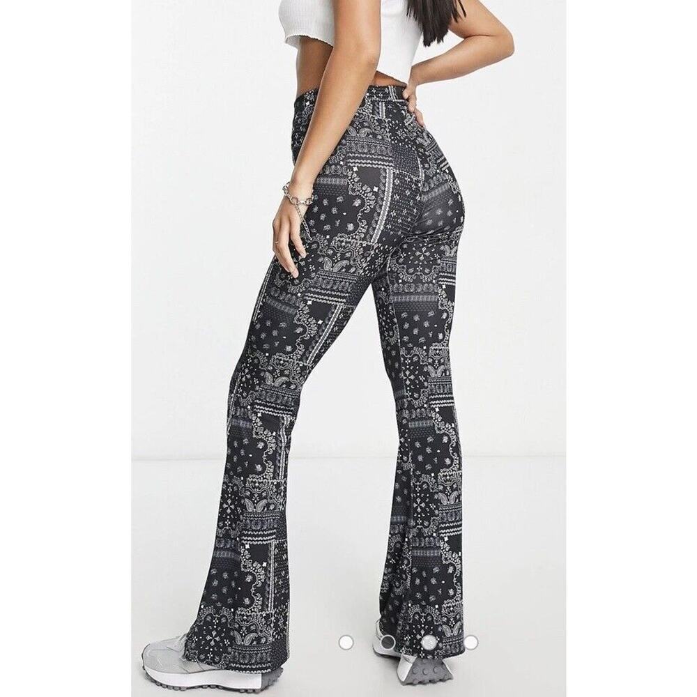 River Island Flare Pants Petite Size Small 6 US Graphic Black White Patchwork​ - Picture 2 of 16